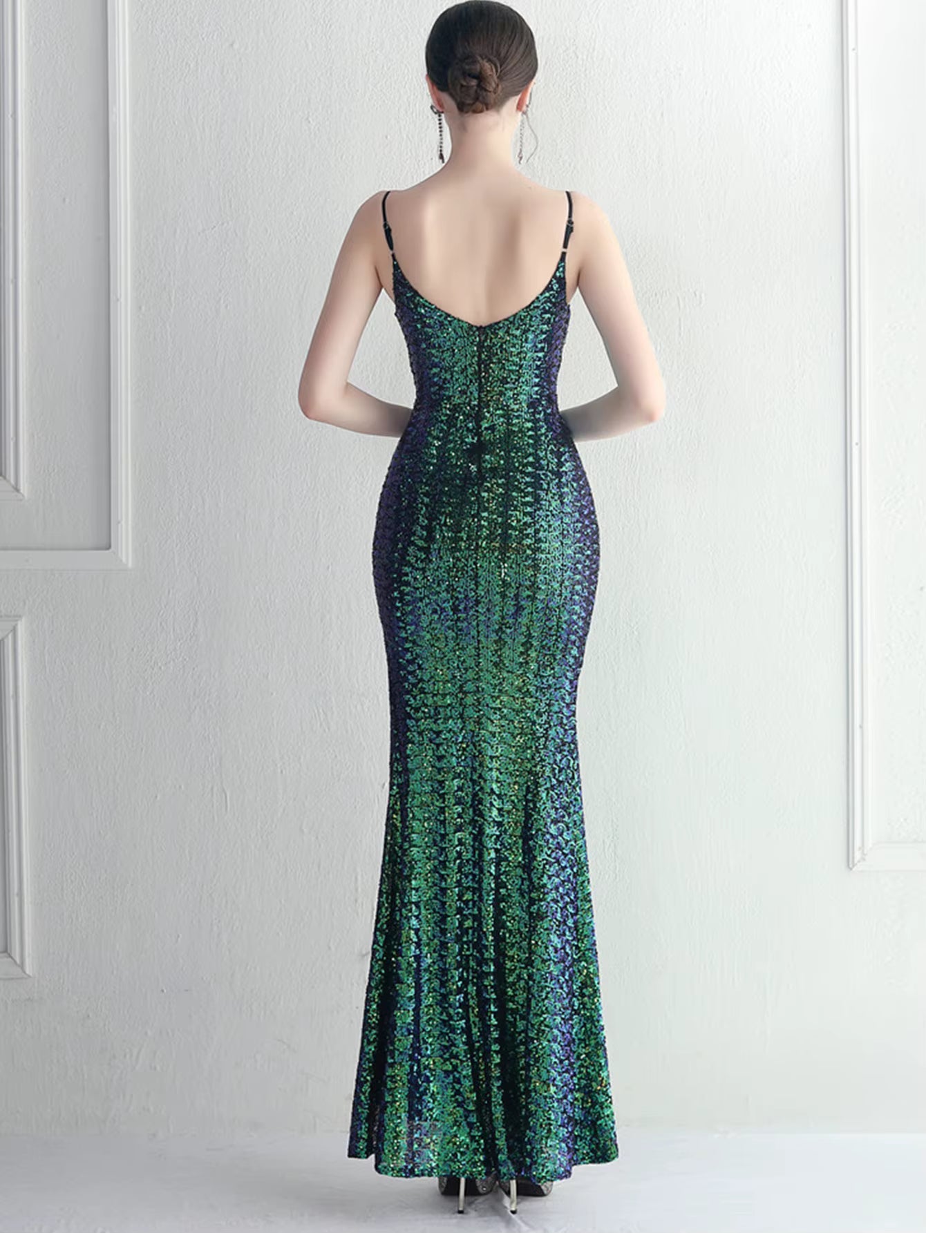 Luxury V-Neck Slip Floor-Length Spaghetti Strap Sequin Maxi Dresses