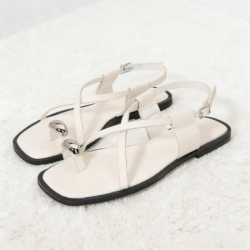 Metal Buckle Decoration Over Toe Flat Sandals Ankle Strap GLADIATOR Sandals Luxury Designer Beach Slippers