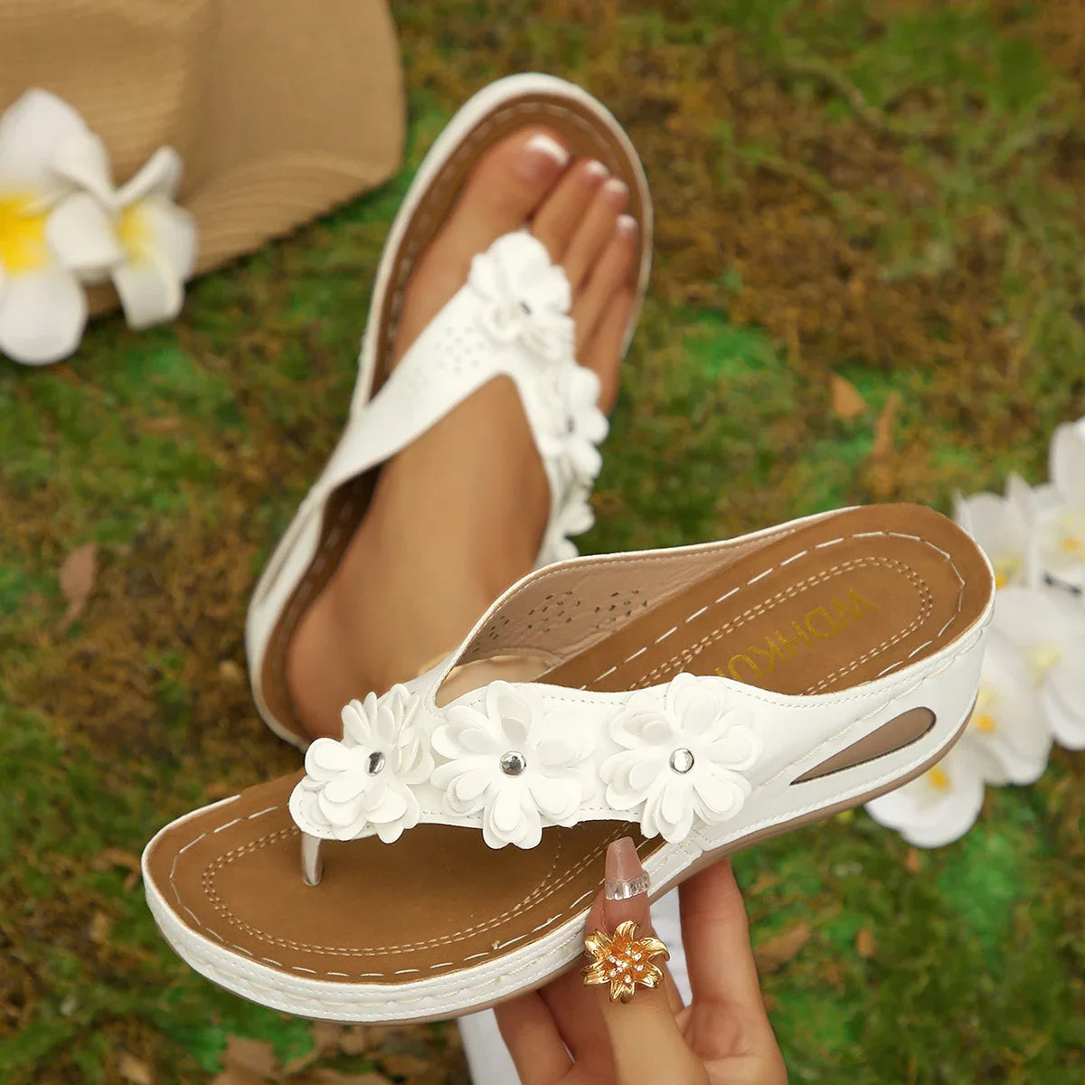 Vintage Flowers Wedges Slippers Lightweight Platform Flip Fops Clip Toe Thick Sole Sandals