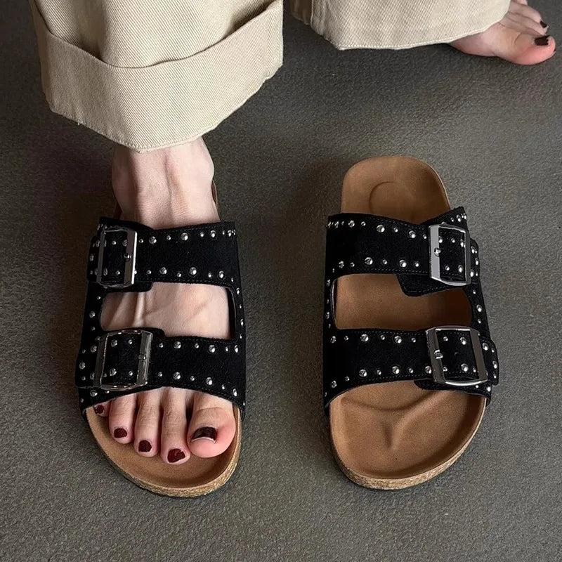 Metal Rivets Decorative Slippers Belt Buckle Designer Slippers for Flat Sandals Cozy Flip Flops