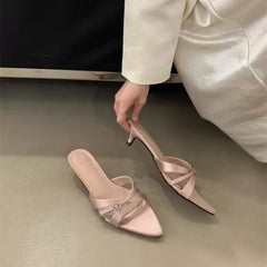 Pointed Toe Ladies Low Heel
