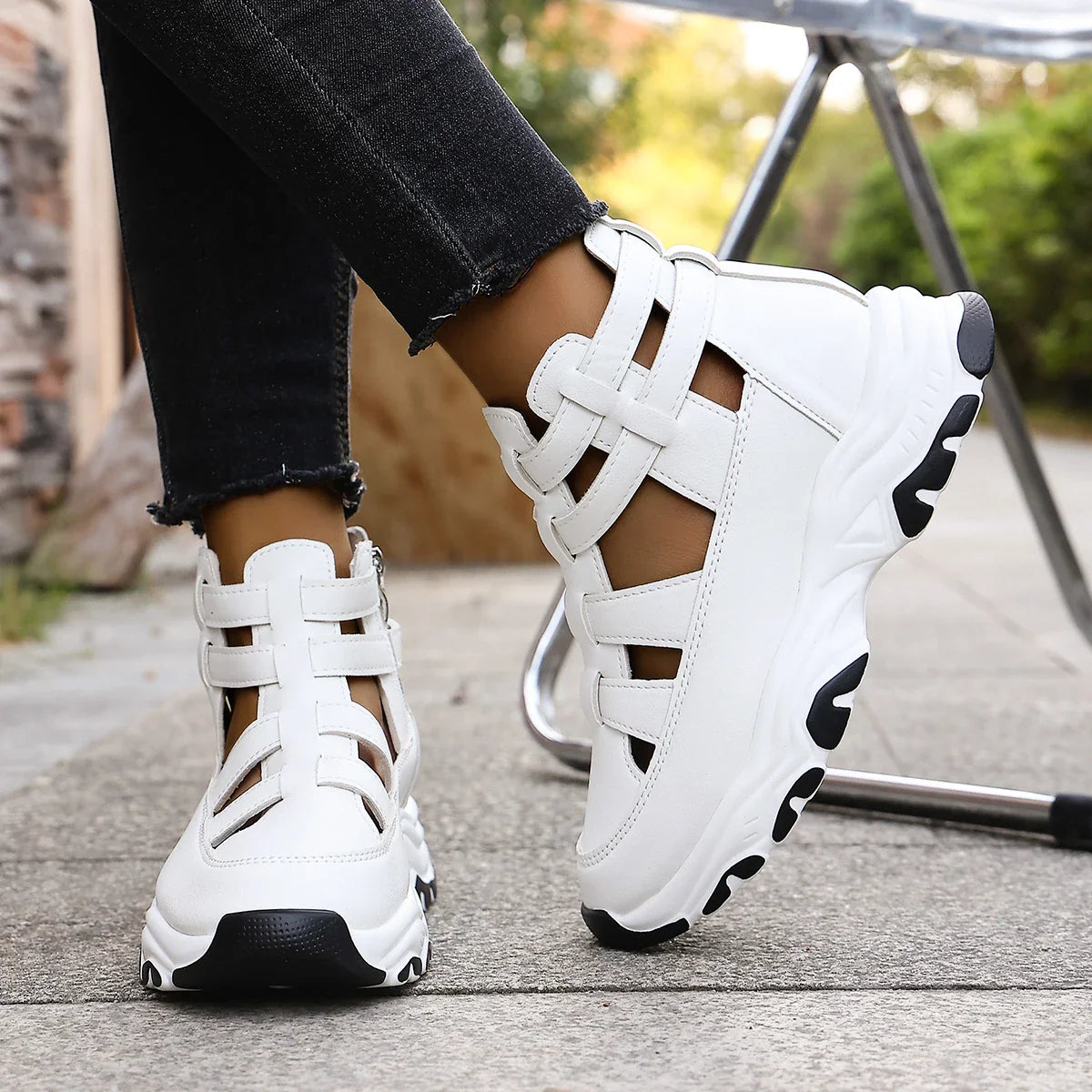 Thick-soled Shoes