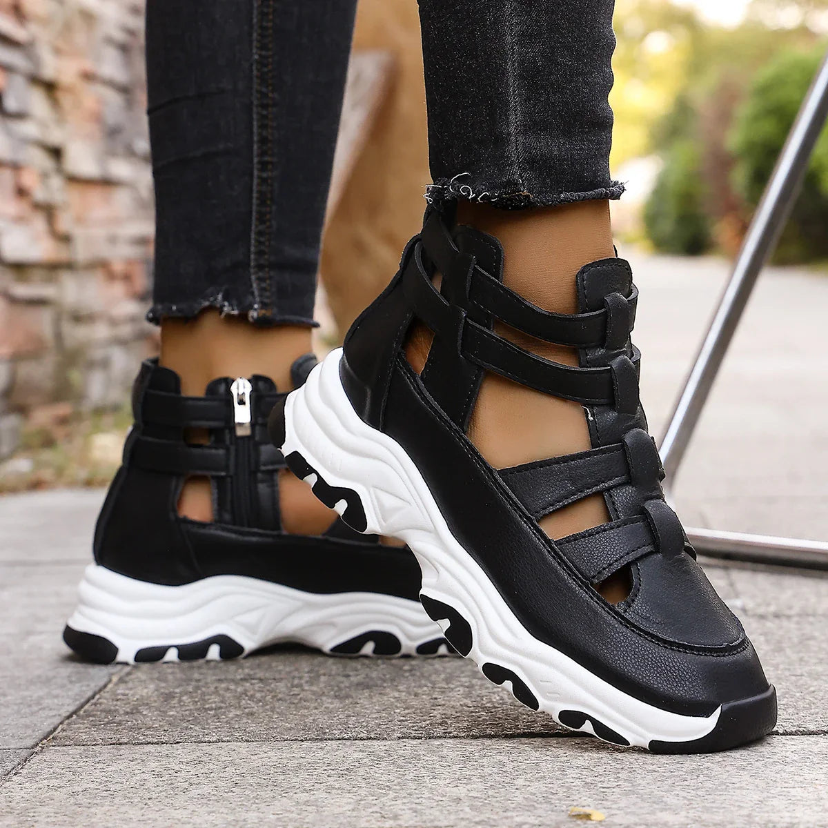 Thick-soled Shoes