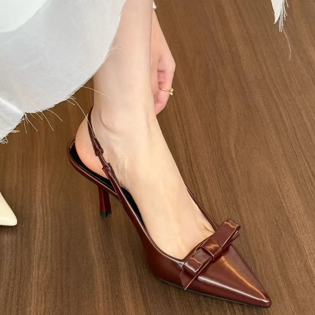 Bow Pointed High Heel