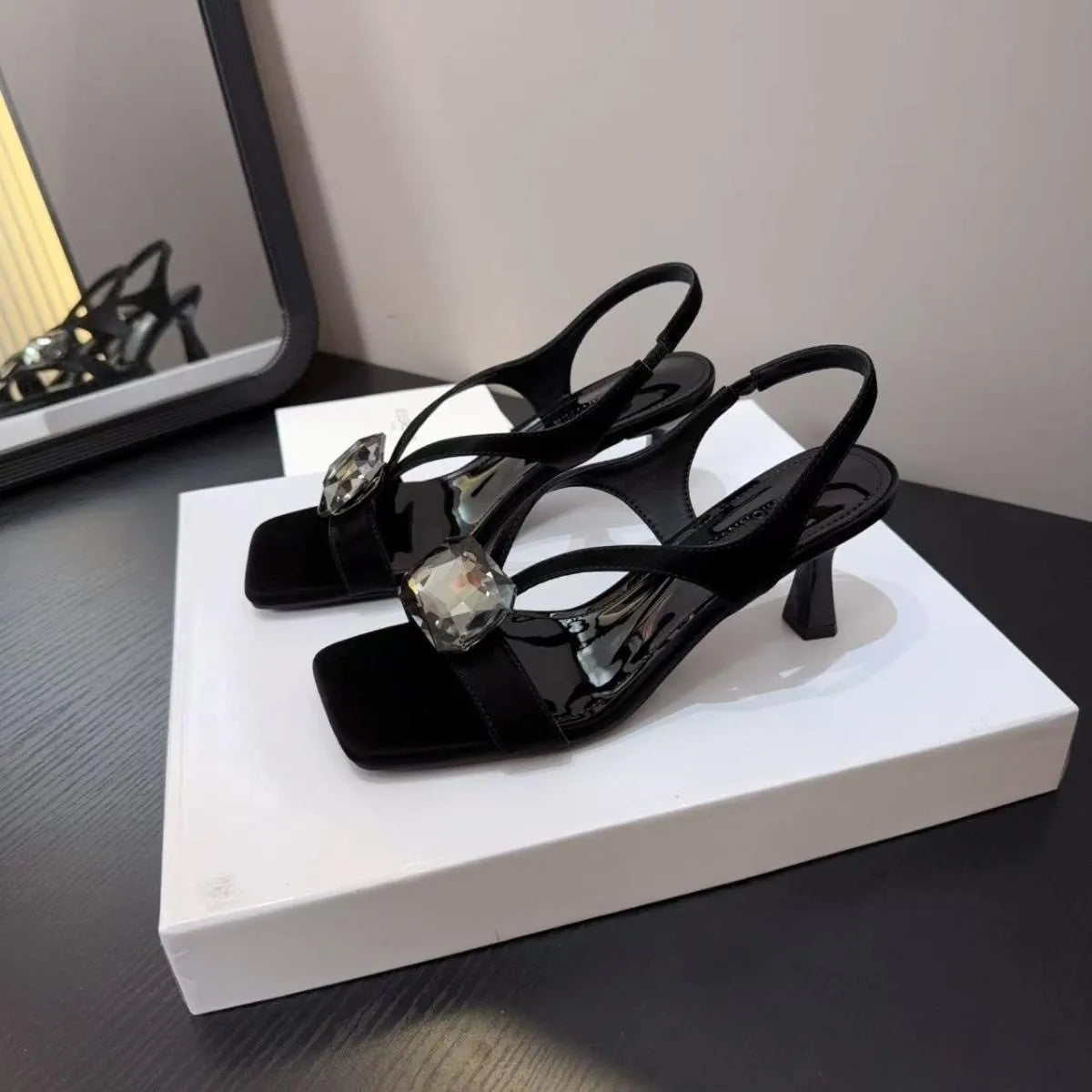 Red Metal Buckle High Heel