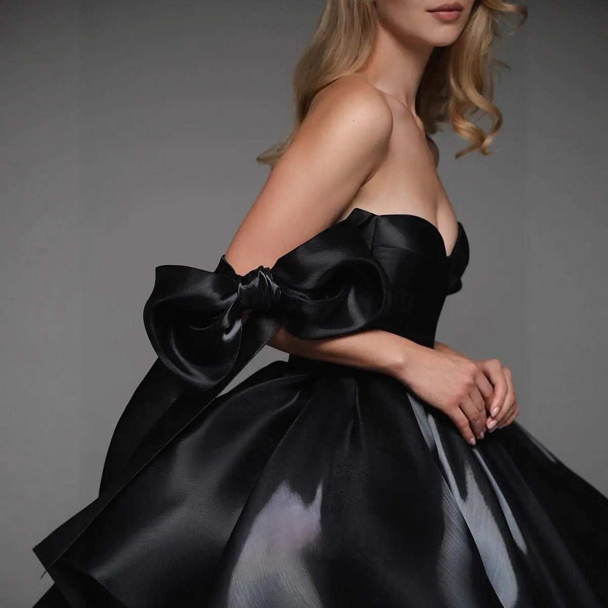 Elegant Ruffled Halter Shinny Satin Party Cocktail Party Mini Dress