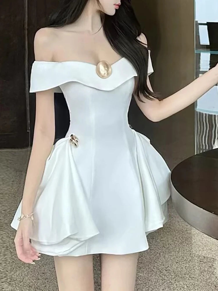 Off The Shoulder Waist-Cinching Sleeveless Folds Gold Pin Design A-line Evening Party Gowns