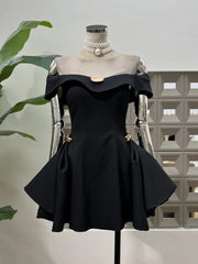 Off The Shoulder Waist-Cinching Sleeveless Folds Gold Pin Design A-line Evening Party Gowns