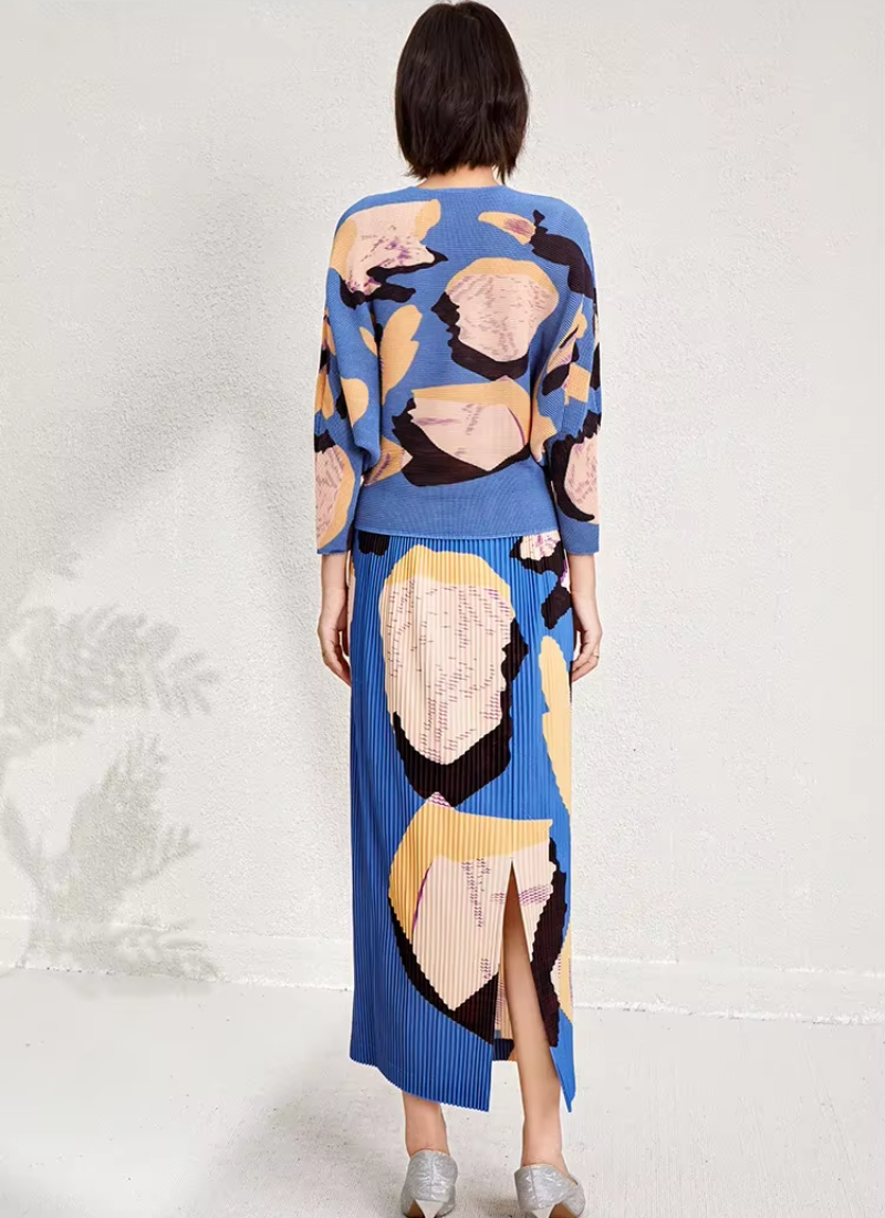 Printed Edition Round Neck Bat Sleeve Slim Slit Half Skirt Two-piece Set