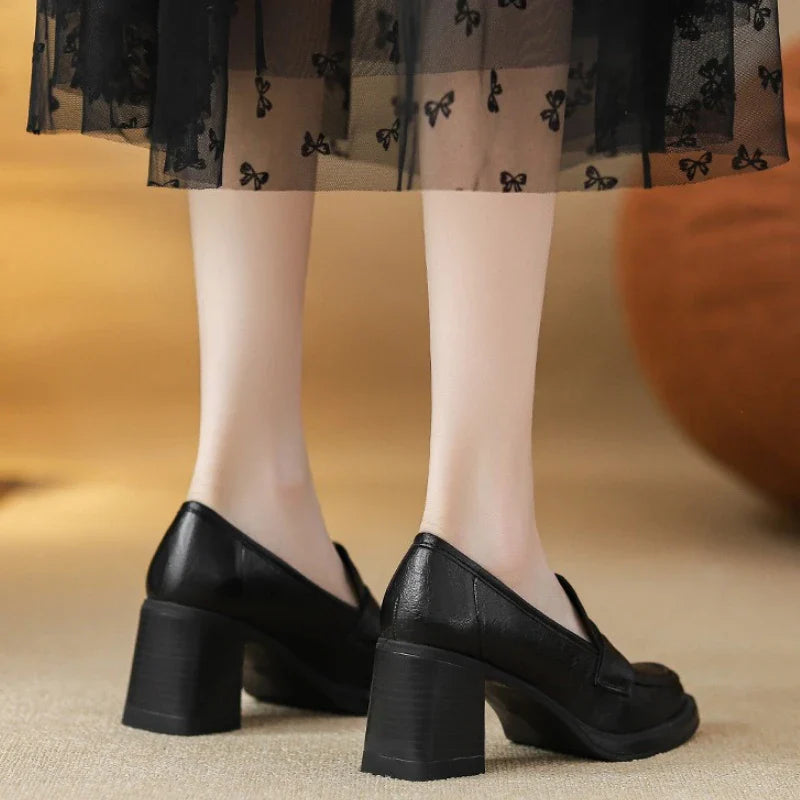Retro Black Pointed Toe High Heel