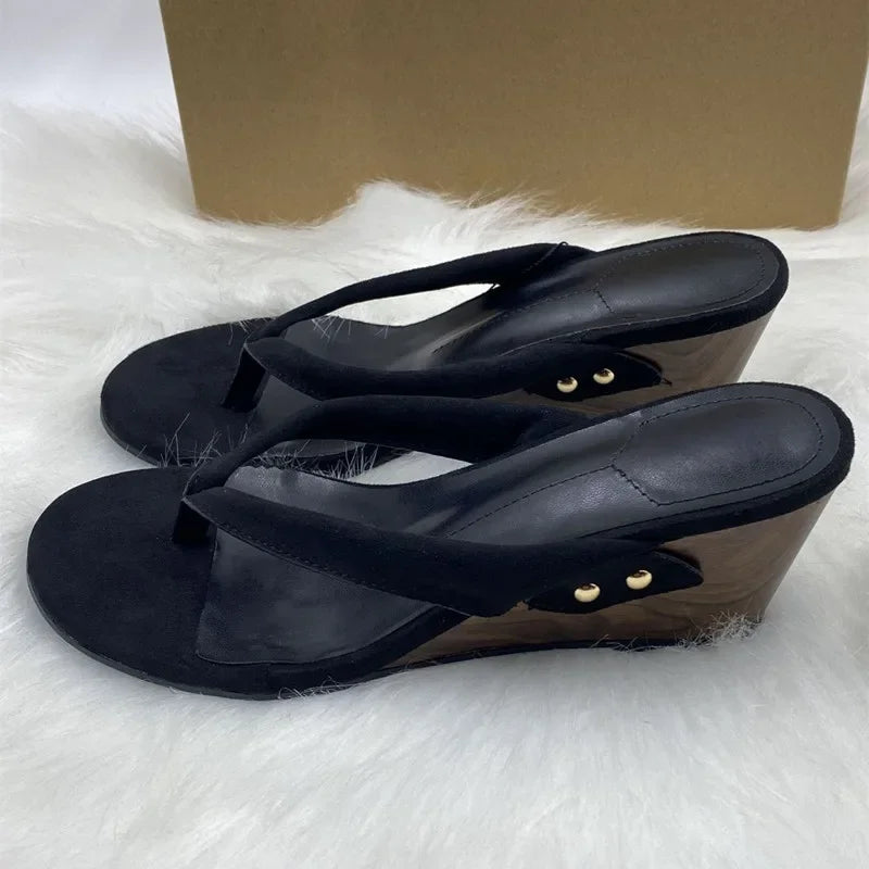 Retro Metal Rivet Decoration Brand Slippers Comfortable Clip Toe Wedges Slide Sandals Holiday Beach Flip Flops