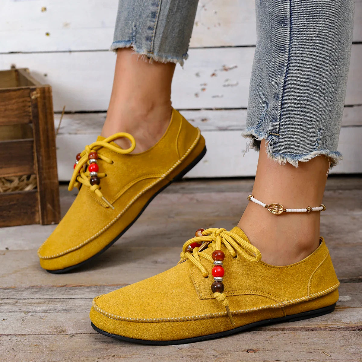Retro Style Flat Sneakers Leisure Spring Autumn Sneakers Round Toe Lace-up String Bead Shoes
