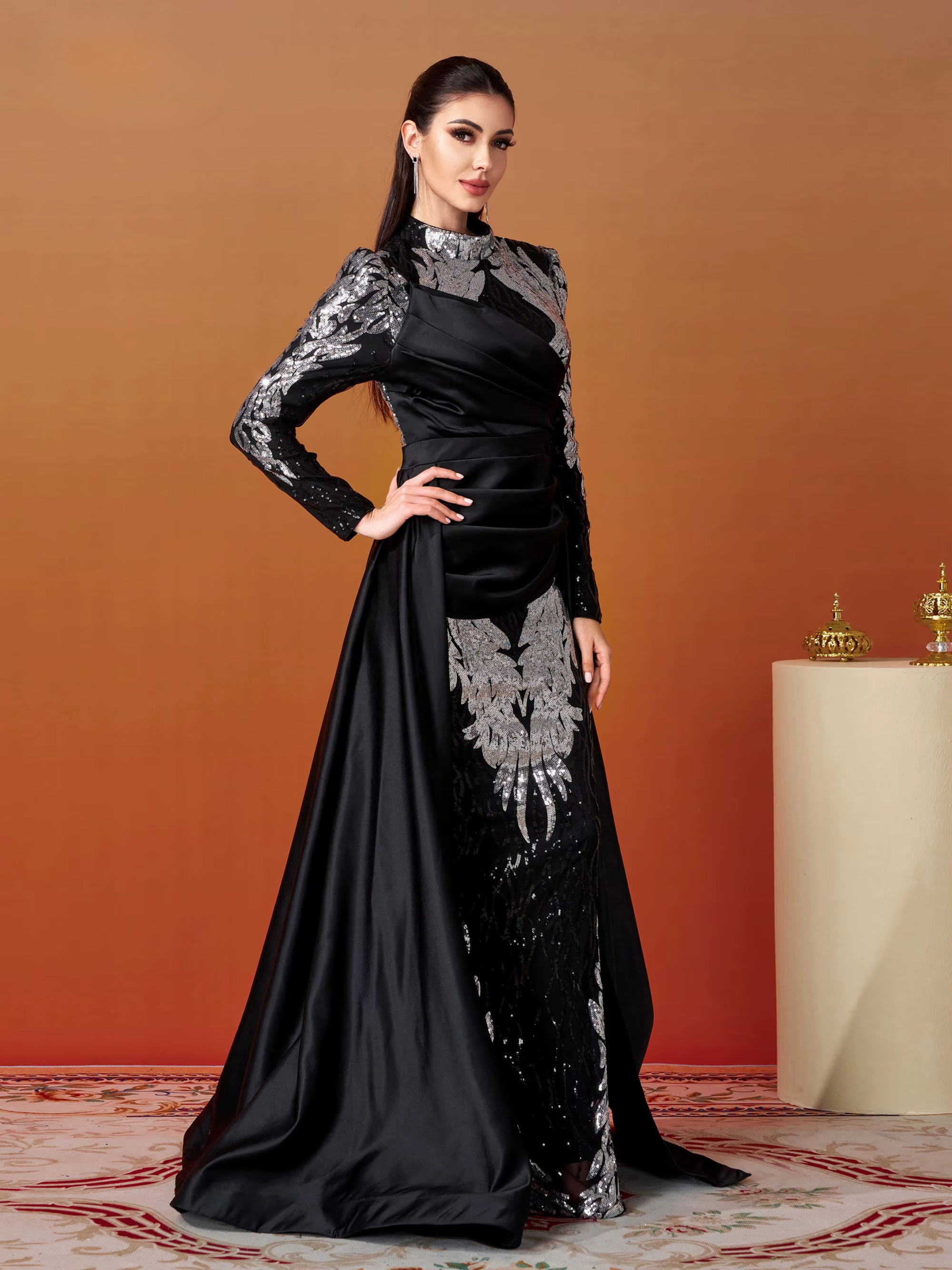 Round Neck Long Sleeved Sequin Mermaid Evening Wedding Graduation Church Dress
