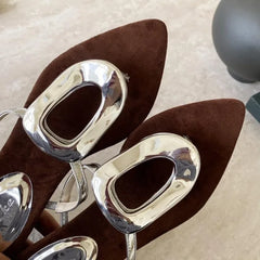Pointed Toe Clip Toe Flip Flops Luxury Metal Decoration Wedges Designer Brand Sandals Comfortable Beach Shoes