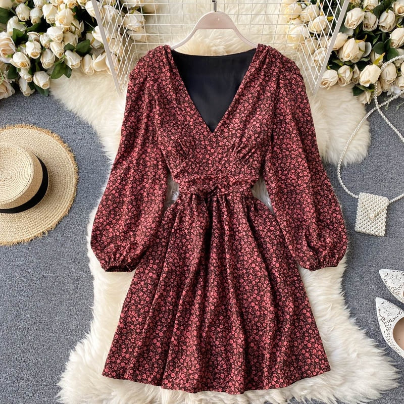 V Neck Puff Sleeve Elastic Ruched Floral Retro Print Dresses