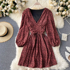 V Neck Puff Sleeve Elastic Ruched Floral Retro Print Dresses