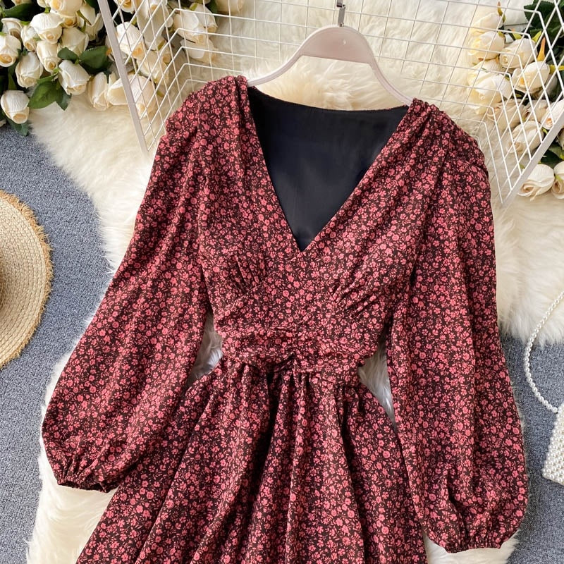 V Neck Puff Sleeve Elastic Ruched Floral Retro Print Dresses