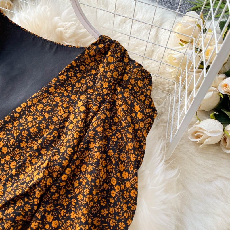 V Neck Puff Sleeve Elastic Ruched Floral Retro Print Dresses