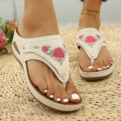 Solid Color Slippers Round Head Thick Bottom Hollow Outer Wear Human Character Des Wedge Platforms Sandals