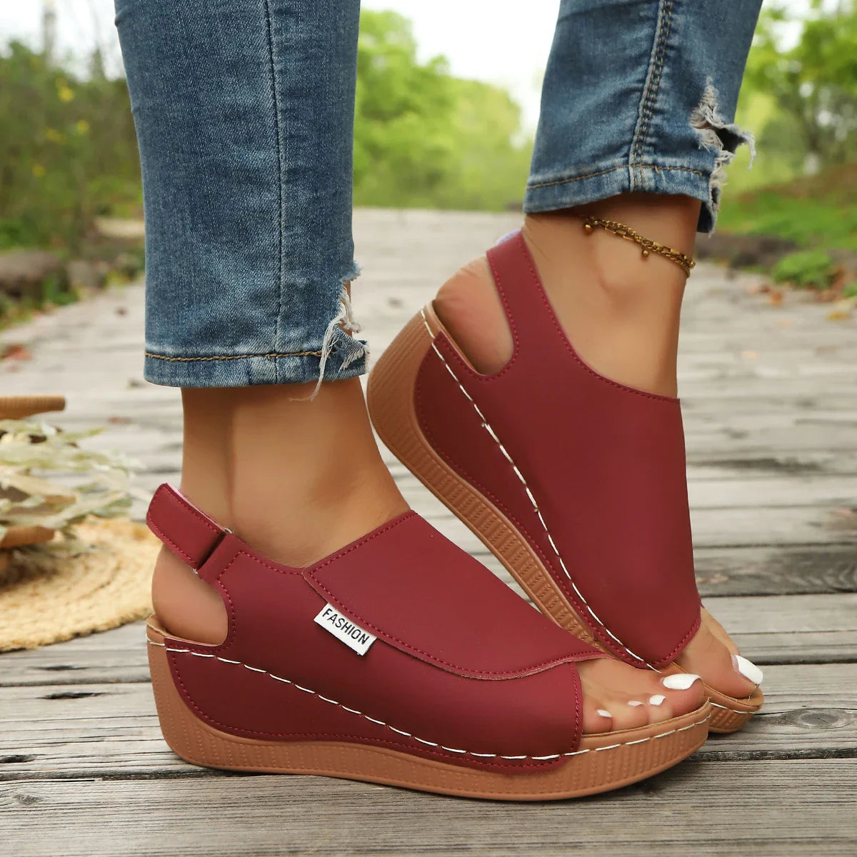 Soft Platforms Sandals Peep Toe Wedges Flip Flops Light Wedges Casual Beach Shoes