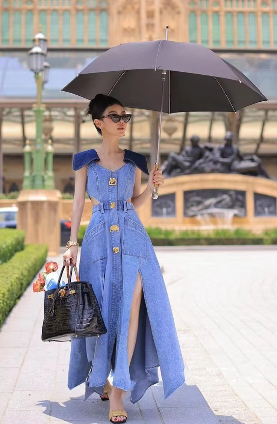 Trendy Metal Buckle Waist Hollow Out Sleeveless Split Denim Dresses