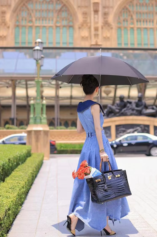 Trendy Metal Buckle Waist Hollow Out Sleeveless Split Denim Dresses