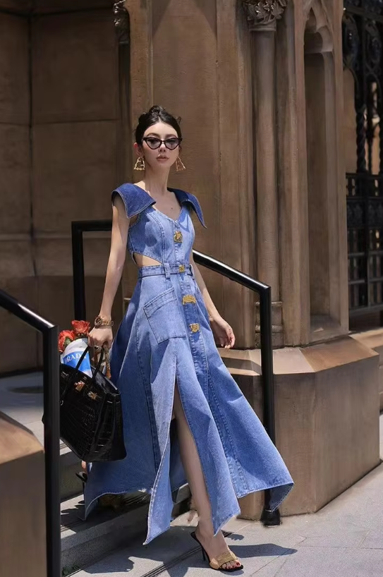 Trendy Metal Buckle Waist Hollow Out Sleeveless Split Denim Dresses