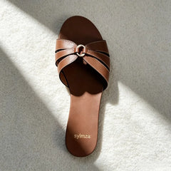 Unique Metal-decorated Flat Sandals Novelty Sewing Narrow Band Designer Shoes