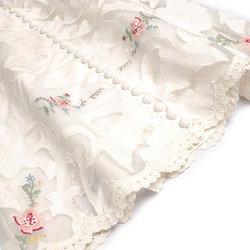 V-Neck Lantern Sleeve Applique Embroidery Dress