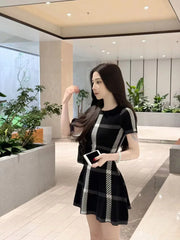 Vintage Cinching Classy Elegant Short Sleeve Round Neck Knitted Dress