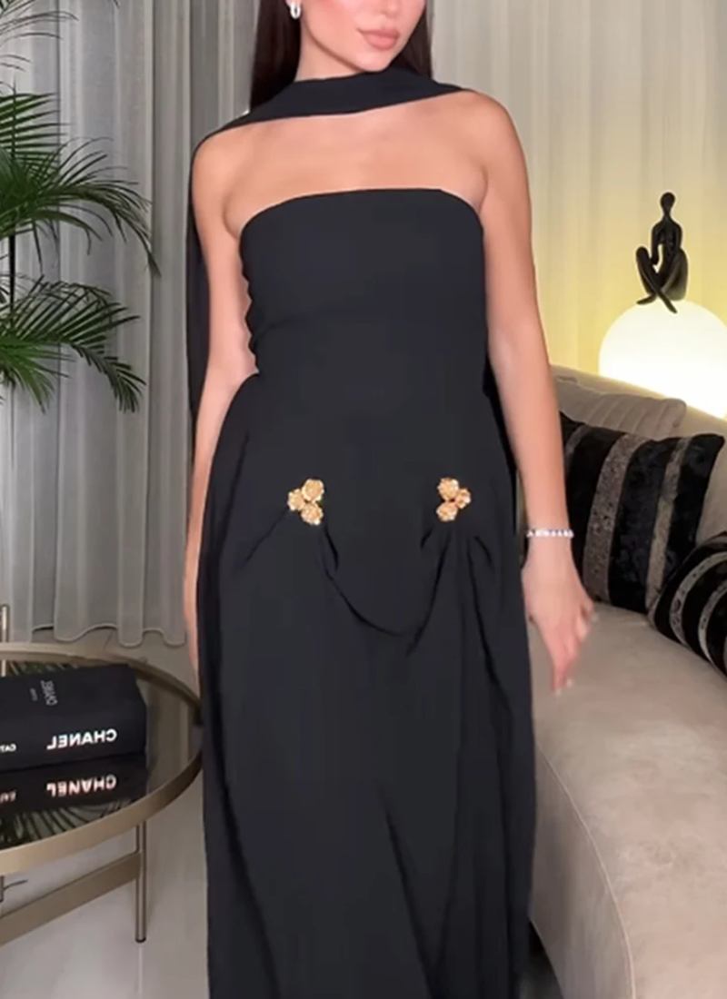 Vintage Metal Pin Design Long Dress With Scarf Strapless Sleeveless Flods Dresses