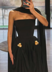 Vintage Metal Pin Design Long Dress With Scarf Strapless Sleeveless Flods Dresses