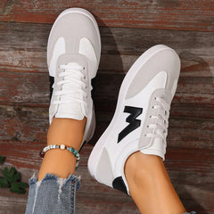 Designer Sneakers Round Head Deep Mouth Light Sneakers Versatile Breathable Cross Lace Casual Sneakers Zapatos De Mujer