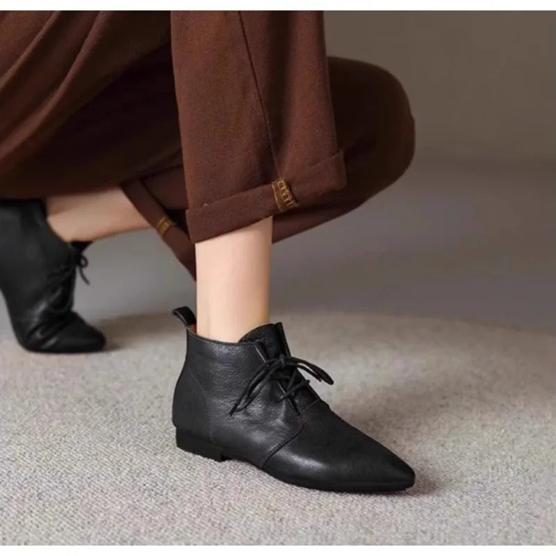 Ankle Boots Solid Color Leather Autumn Pointed Toe Lace-up Flat Boots for Casual Retro Sewing Shoes
