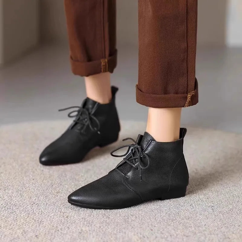 Ankle Boots Solid Color Leather Autumn Pointed Toe Lace-up Flat Boots for Casual Retro Sewing Shoes