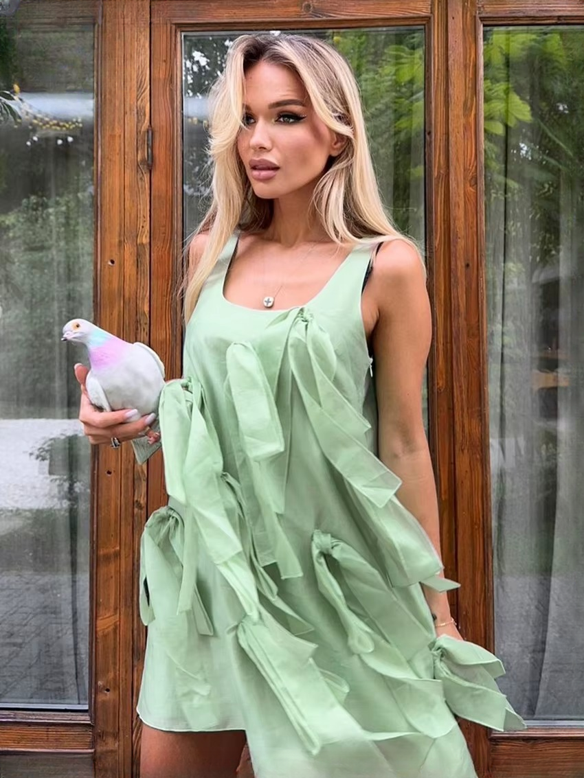 Elegant V-Neck Square Collar Classic Lace-Up Sleeveless Mini Dresses