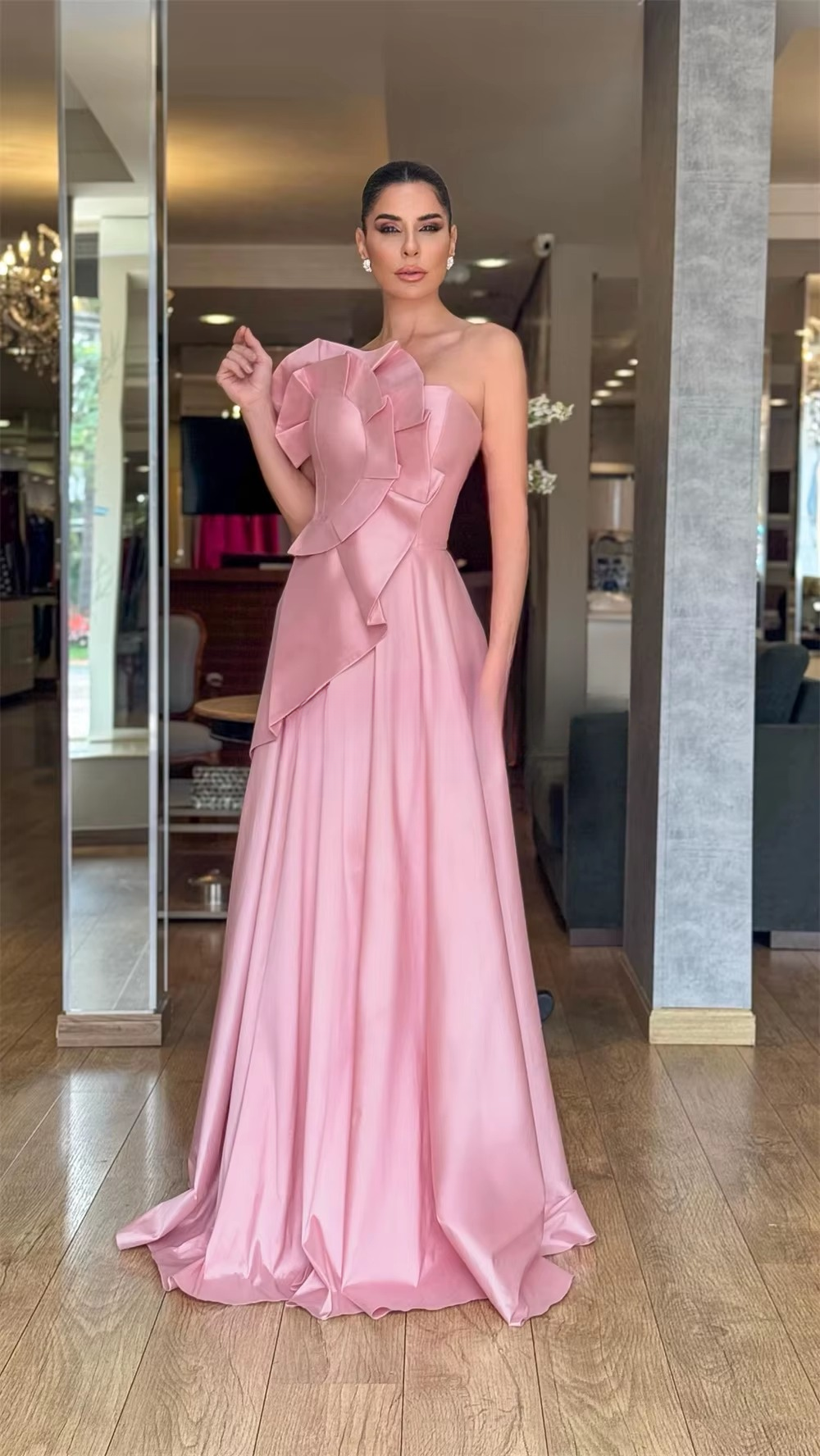 Elegant Pleat Ruched A-line Modern Style Strapless Bespoke Long Maxi Dresses